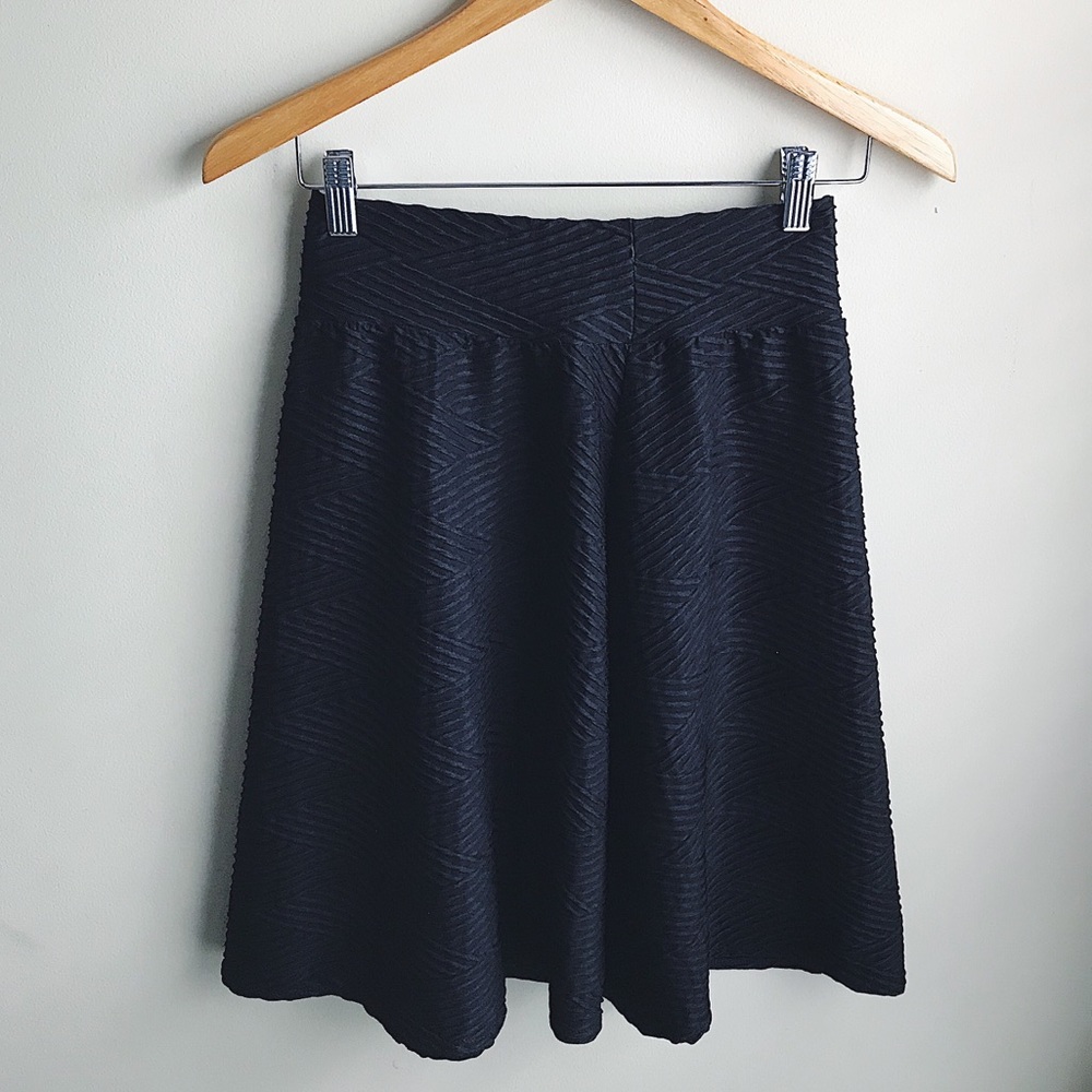 Joe B Black Mid-Length Textured Skirt